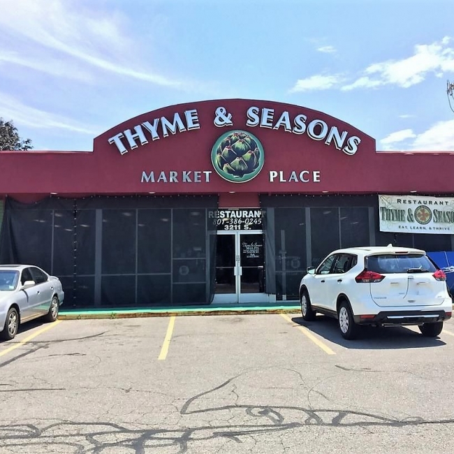 "Thyme and Seasons" Restaurant Ice Machine